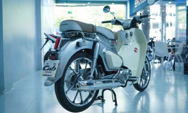 Honda Super Cub C125 2026: Giá hơn 150 triệu, có ABS
