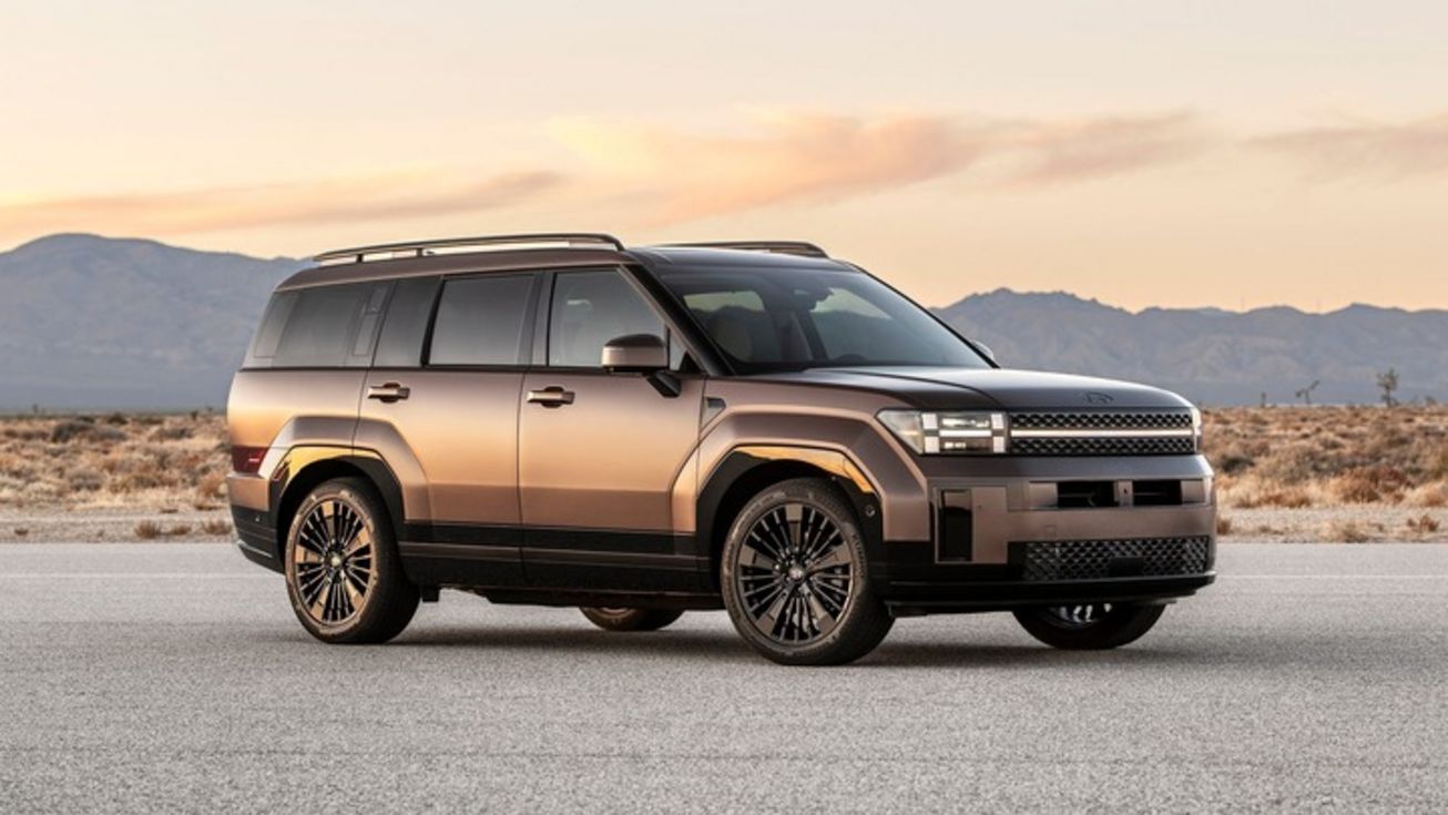 Top SUV gia đình 1-1,5 tỷ đồng: Everest, CR-V, Santa Fe