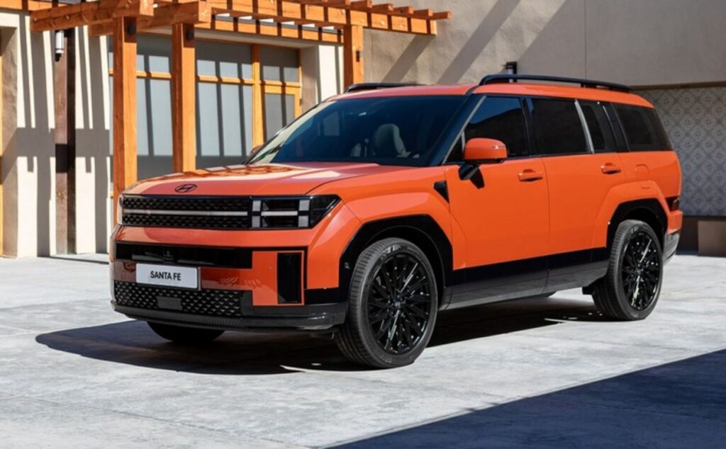 Top SUV gia đình 1-1,5 tỷ đồng: Everest, CR-V, Santa Fe