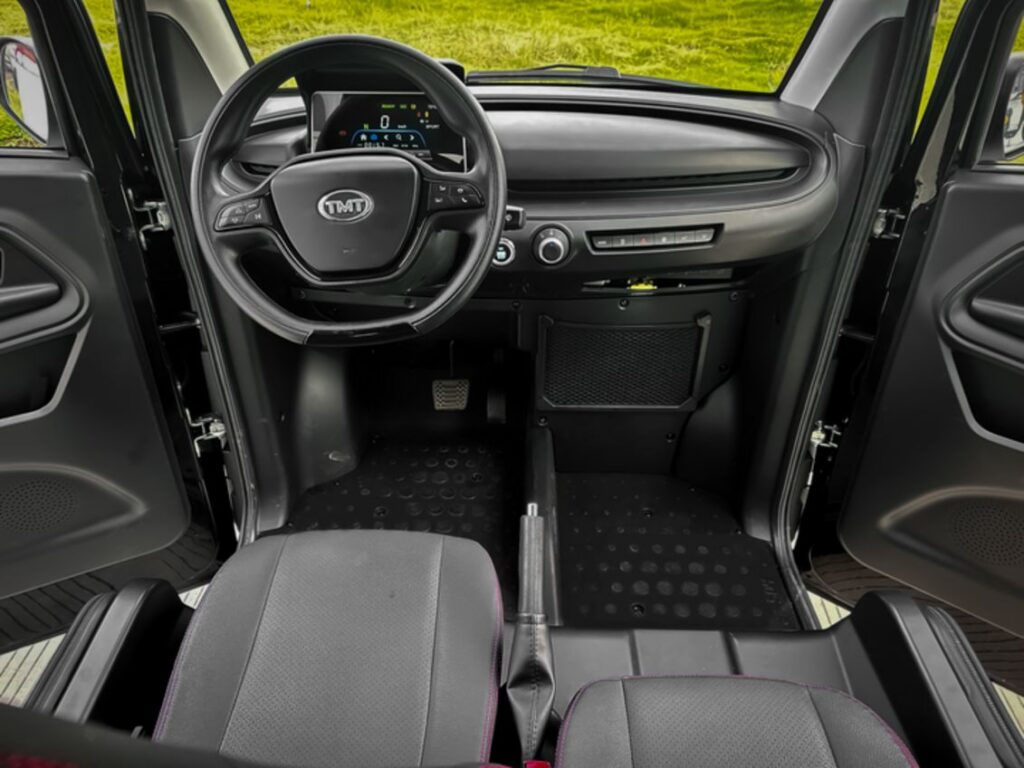 TMT Nano S05: Ô tô điện giá 148 triệu, pin tháo rời