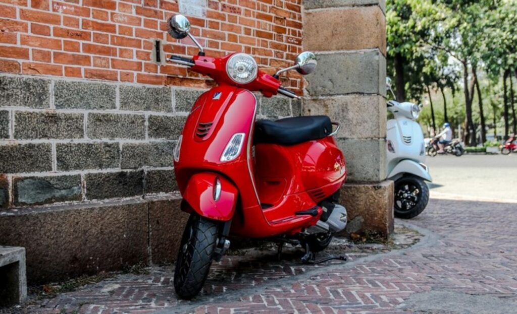 Vespa LX 125 2026: Cập nhật giá và động cơ I-Get mới nhất