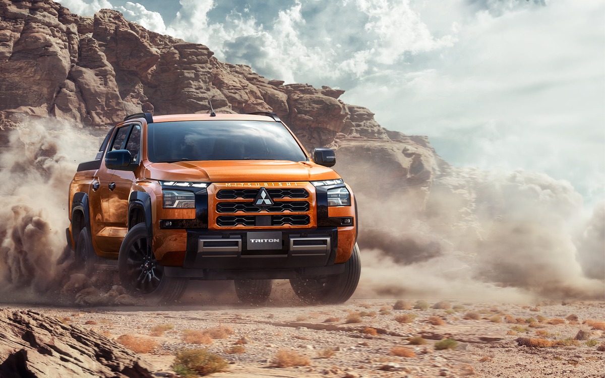 Mitsubishi Triton off-road địa hình đá, thiết kế Beast Mode