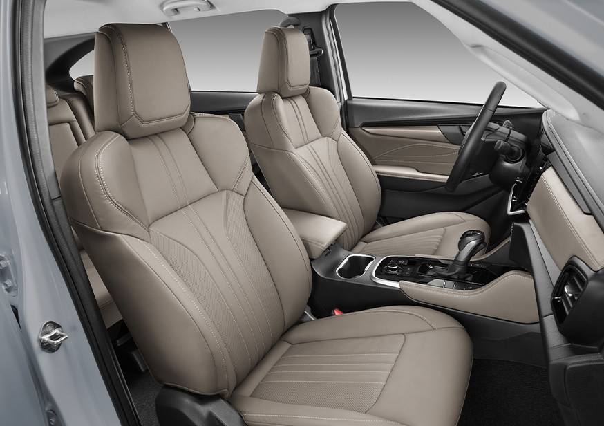 Ghế trước bọc da của Isuzu MU-X