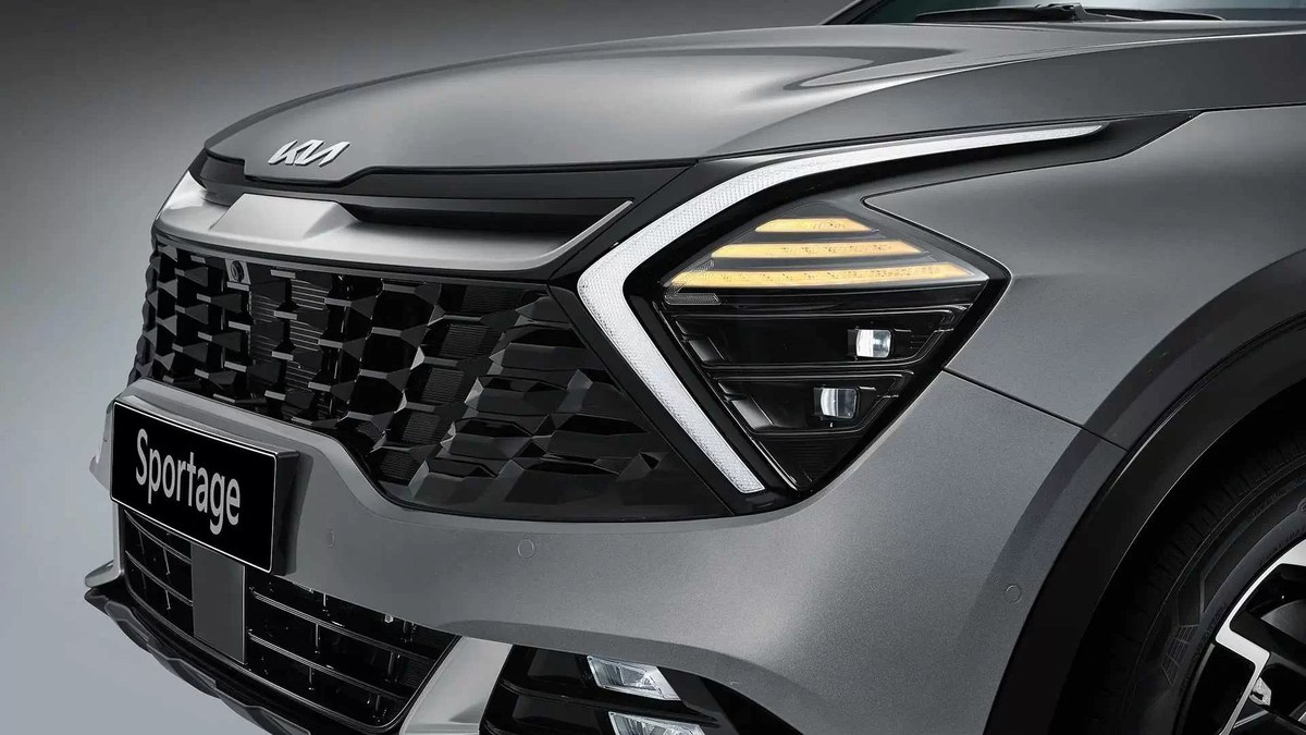 Lưới tản nhiệt và đèn LED dạng boomerang của Kia Sportage