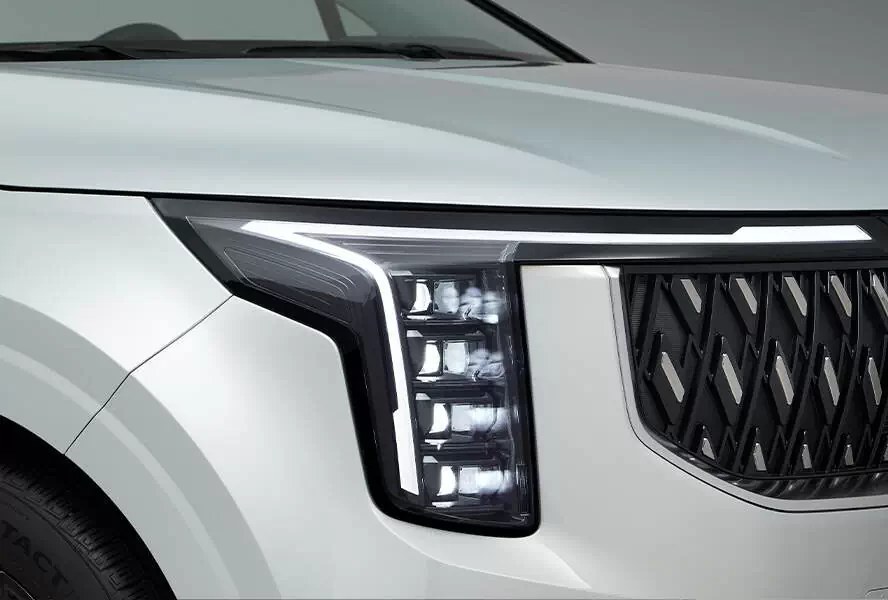 Cụm đèn LED phía trước kiểu Star-map của New Carnival Hybrid
