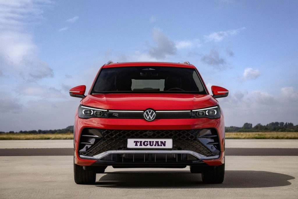 Mặt trước Tiguan chính diện